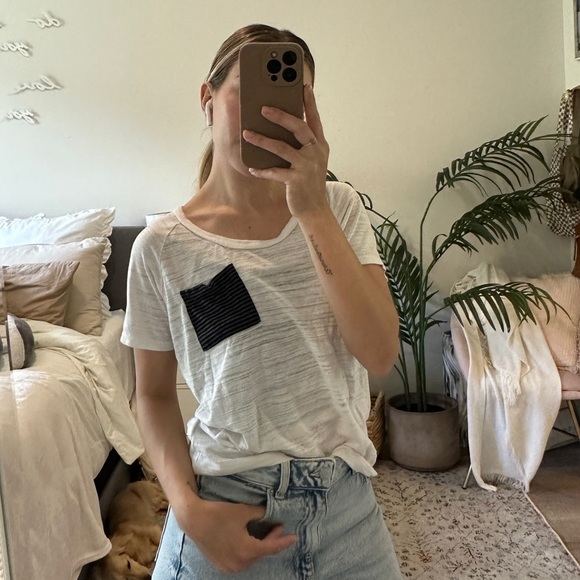 T shirt - Picture 4 of 4